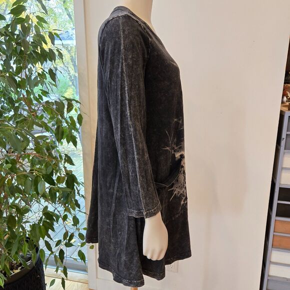 Jess & Jane Black Acid Wash Patch Pockets Tunic Top Size M Asian Print Lagenlook - Picture 8 of 11